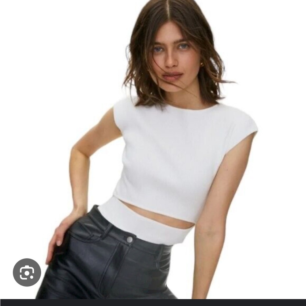 Aritzia cut out knit top